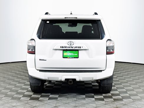 Used 2022 Toyota 4Runner SR5 RWD image 8