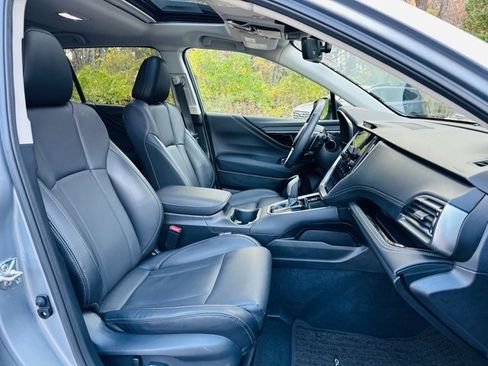 Used 2025 Subaru Outback Limited image 25