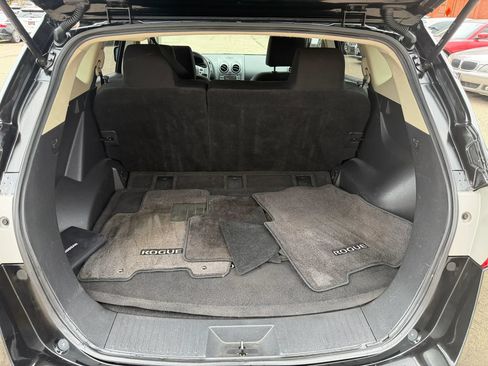Used 2013 Nissan Rogue SV AWD/4WD image 17