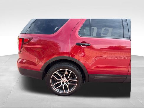 Used 2016 Ford Explorer Sport w/ Equipment Group 401A AWD/4WD image 34