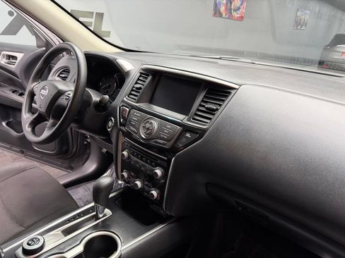 Used 2020 Nissan Pathfinder S AWD/4WD image 50
