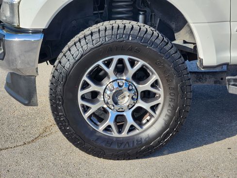 Used 2022 Ford F250 Lariat w/ Lariat Ultimate Package AWD/4WD image 10