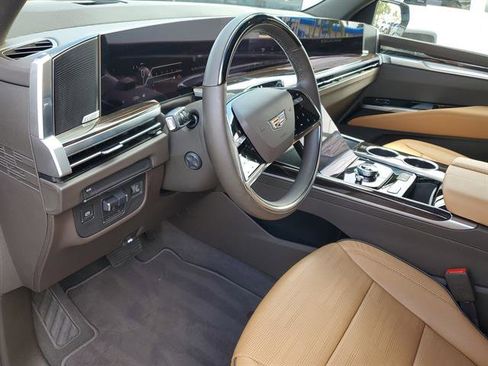 Certified 2025 Cadillac Escalade Premium Luxury image 42