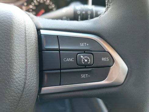 New 2026 Jeep Compass Latitude image 18