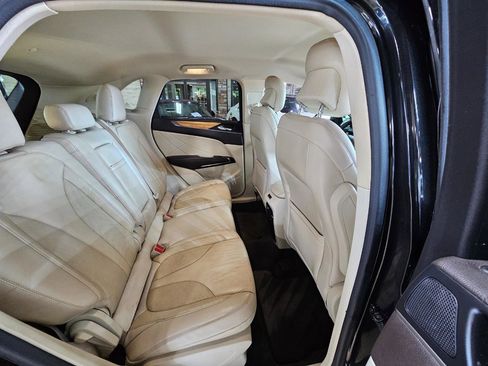 Used 2015 Lincoln MKC FWD w/ Equipment Group 101A Select image 16
