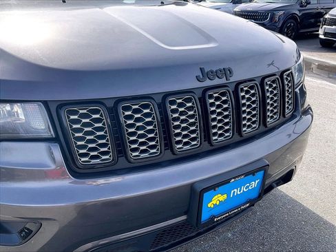 Used 2021 Jeep Grand Cherokee Laredo X image 28