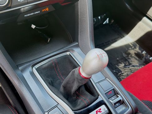 Certified 2020 Honda Civic Type R image 16