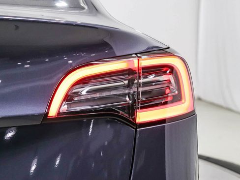 Used 2023 Tesla Model 3 Standard Range RWD image 11