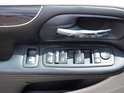 Used 2014 Dodge Grand Caravan SE FWD image 9