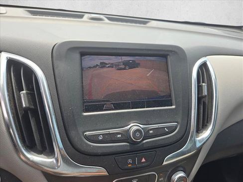 Used 2024 Chevrolet Equinox LS w/ Driver Confidence II Package FWD image 14