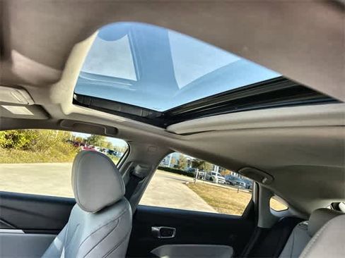 Used 2023 Acura Integra image 32