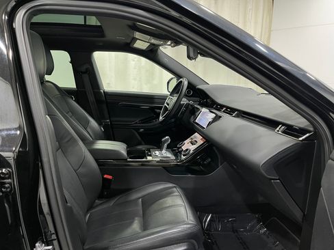 Used 2021 Land Rover Range Rover Evoque R-Dynamic S image 32