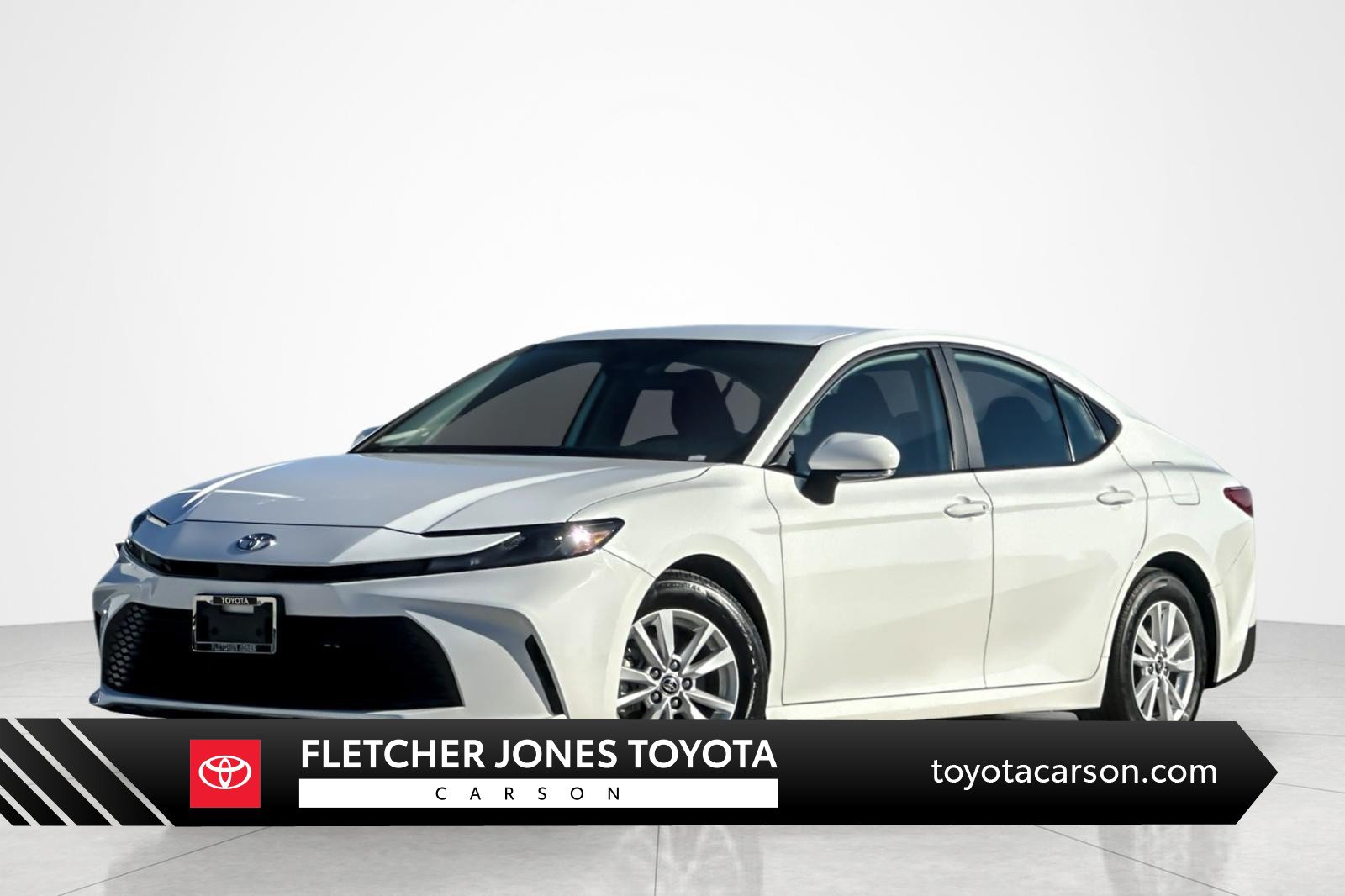 Certified 2025 Toyota Camry LE FWD image 1