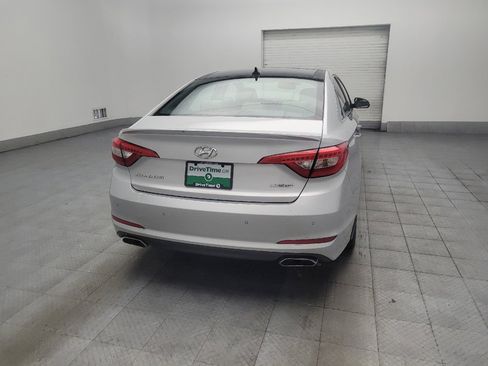 Used 2016 Hyundai Sonata Limited w/ Option Group 05 FWD image 7