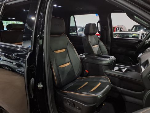 Used 2024 GMC Yukon AT4 AWD/4WD image 21