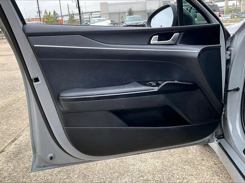 Used 2023 Kia K5 GT-Line image 19