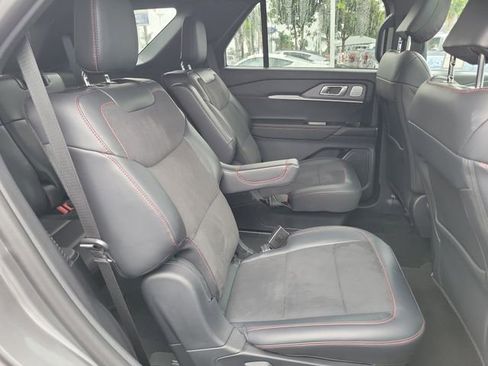 Used 2025 Ford Explorer ST w/ Sun And Sound Package image 19