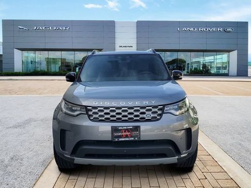 New 2025 Land Rover Discovery S AWD/4WD image 2