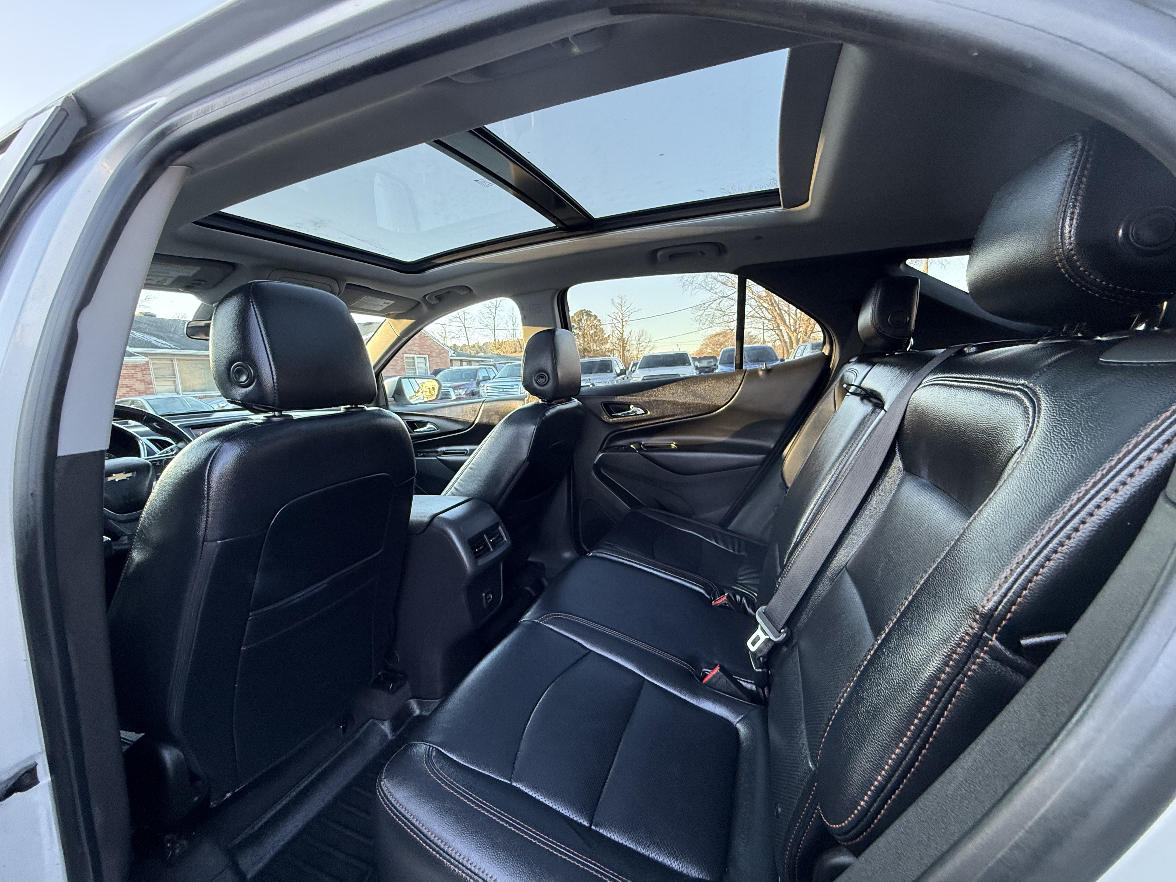 Used 2019 Chevrolet Equinox LT AWD/4WD image 16