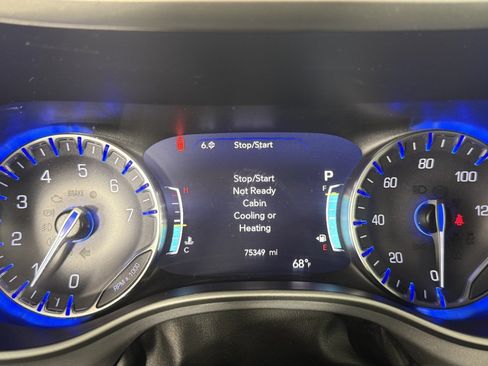 Used 2022 Chrysler Pacifica Touring-L w/ S Appearance Package FWD image 18