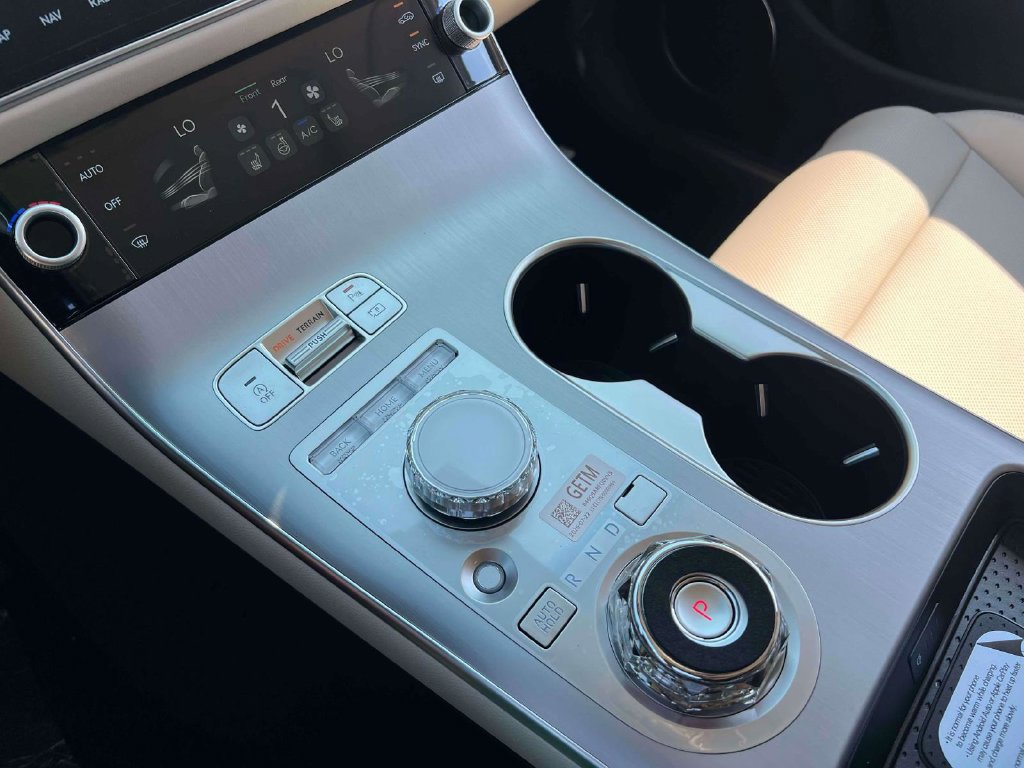 New 2027 Genesis GV70 2.5T Select AWD/4WD image 23