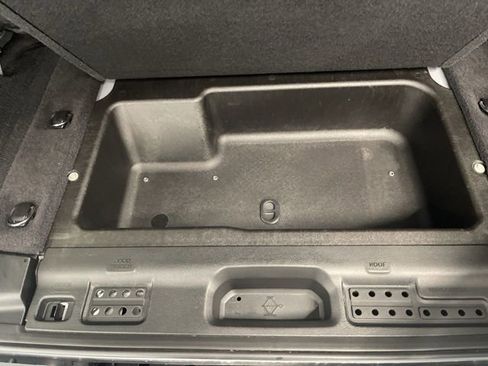 Used 2023 Jeep Wrangler Unlimited Rubicon image 11