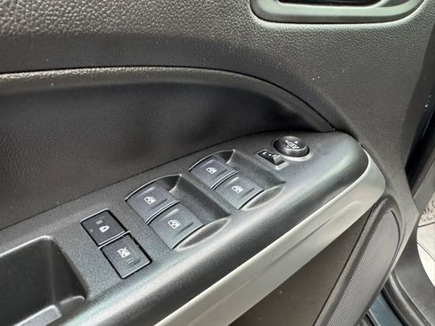 Used 2018 Chevrolet Colorado LT AWD/4WD image 23