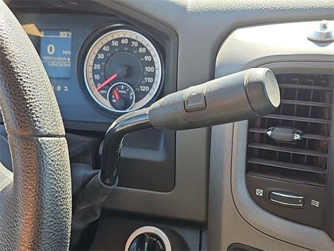 Used 2016 RAM 3500 Tradesman w/ Chrome Appearance Group image 13