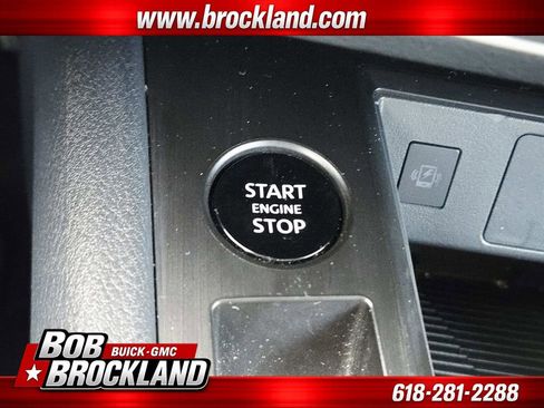 Used 2025 Nissan Kicks SV w/ Charging Package FWD image 29