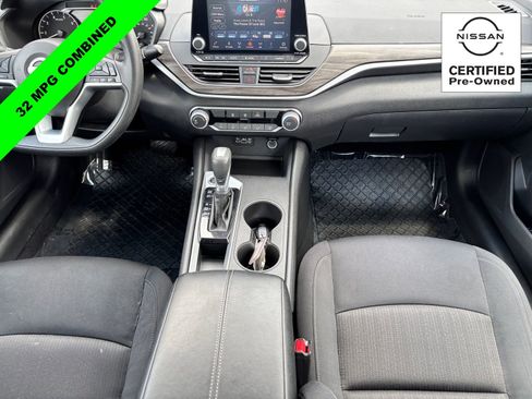 Certified 2025 Nissan Altima 2.5 SV FWD image 14