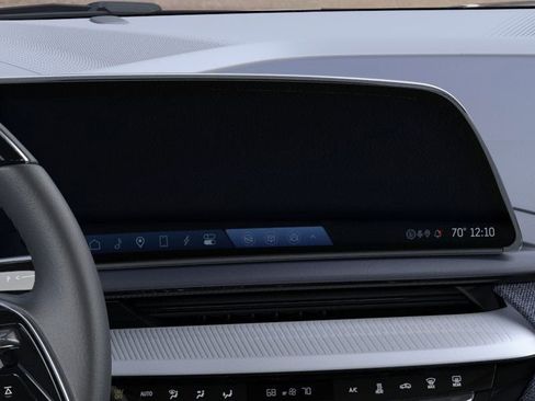 New 2026 Cadillac Optiq Luxury 2 image 20