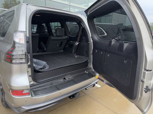 Used 2023 Lexus GX 460 Premium AWD/4WD image 8