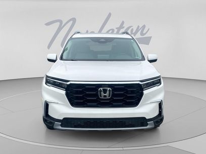 Used 2025 Honda Pilot Touring