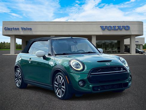 Used 2021 MINI Cooper S FWD image 1