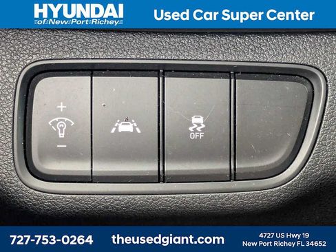 Used 2020 Hyundai Santa Fe SE w/ Cargo Package FWD image 26
