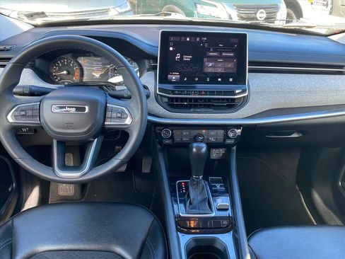 Used 2022 Jeep Compass Latitude w/ Sun and Sound Group image 14