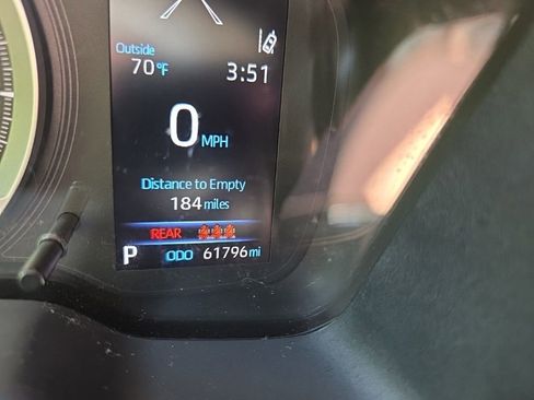 Used 2022 Toyota Corolla LE image 24