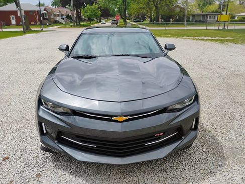 Used 2017 Chevrolet Camaro LT RWD image 2