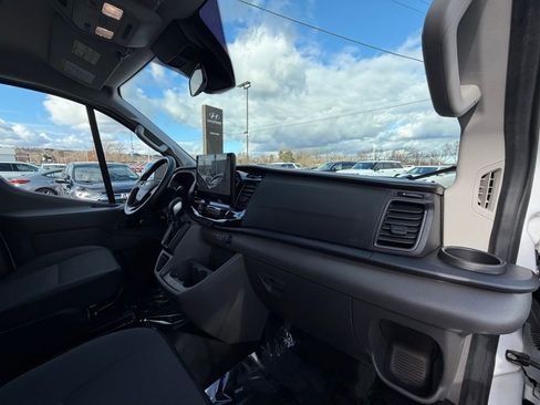 Used 2023 Ford Transit 350 XLT image 12