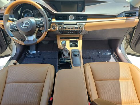 Used 2016 Lexus ES 350 FWD image 9
