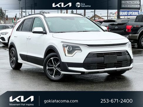 Used 2024 Kia Niro EX image 1