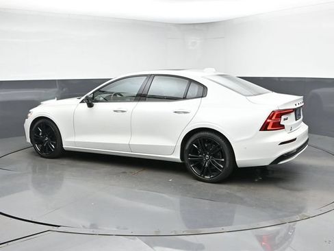 Used 2023 Volvo S60 B5 Plus w/ Climate Package AWD/4WD image 7