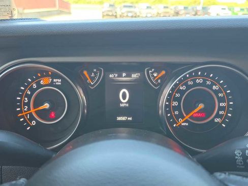 Used 2020 Jeep Wrangler Unlimited Sport S AWD/4WD image 7