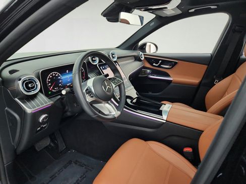 Used 2023 Mercedes-Benz GLC 300 4MATIC image 16