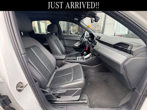 Used 2020 Audi Q3 2.0T Premium image 9