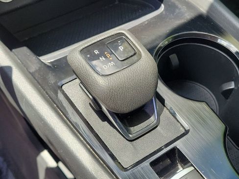 Used 2023 Nissan Rogue S FWD image 29