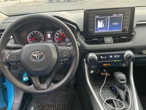 Used 2019 Toyota RAV4 LE w/ All Weather Liner Package image 9