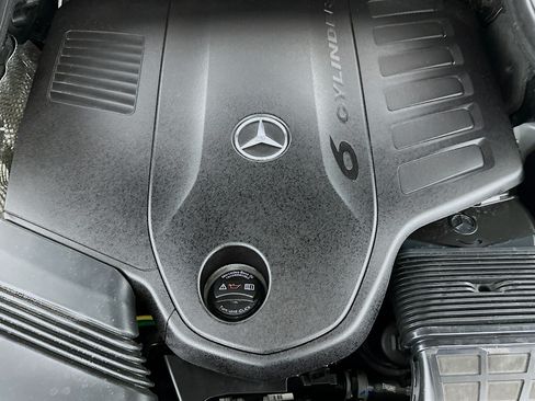 Used 2025 Mercedes-Benz GLE 450 4MATIC image 33