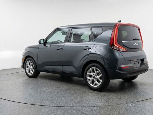 Used 2025 Kia Soul LX w/ LX Technology Package image 6