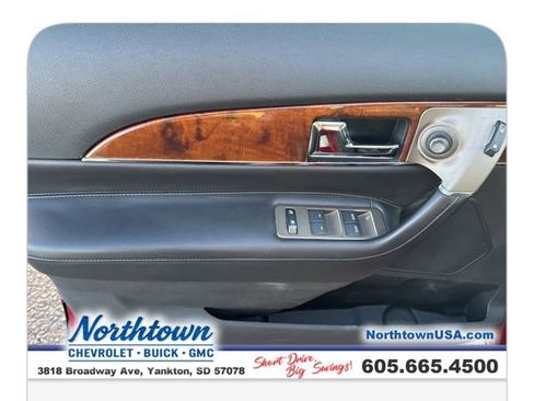 Used 2013 Lincoln MKX Base image 12